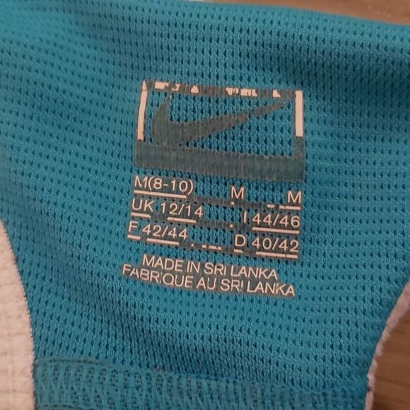 Nike activewear tank with built in bra/ racerback - Picture 4 of 5